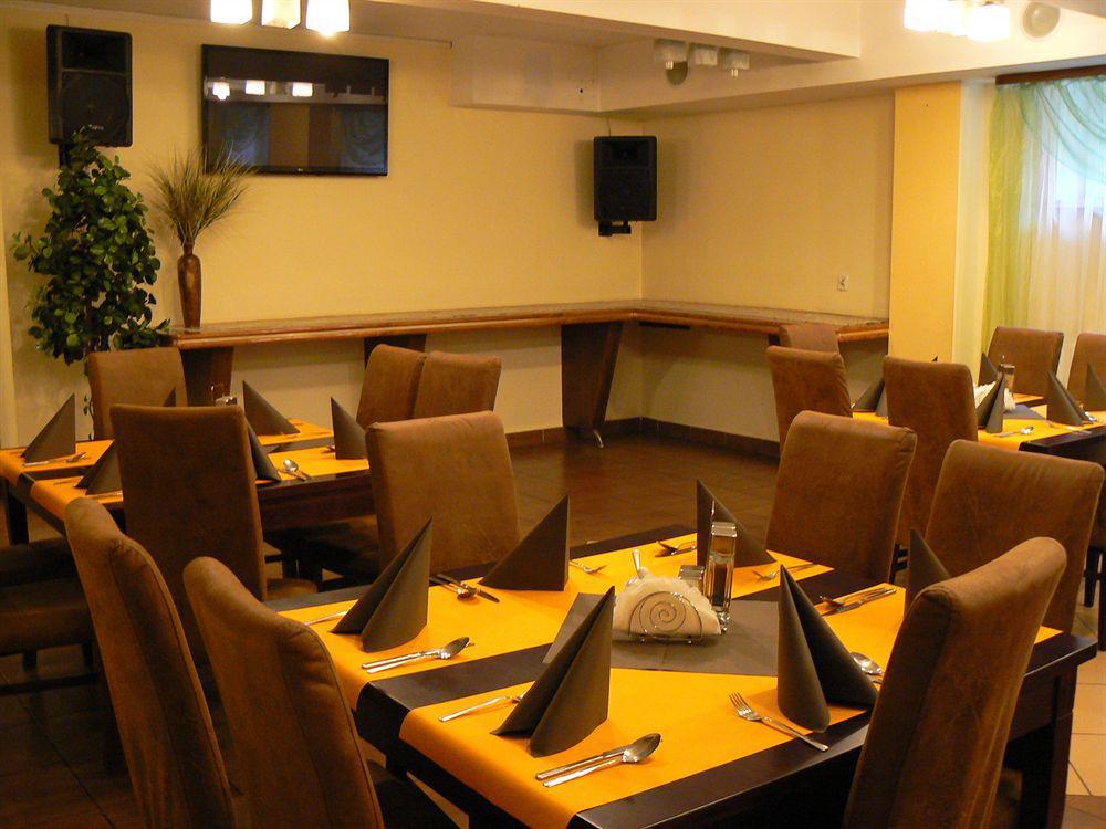Hotel Olecki Oswiecim Ngoại thất bức ảnh