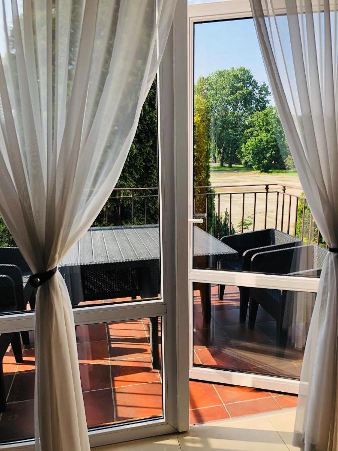Hotel Olecki Oswiecim Ngoại thất bức ảnh