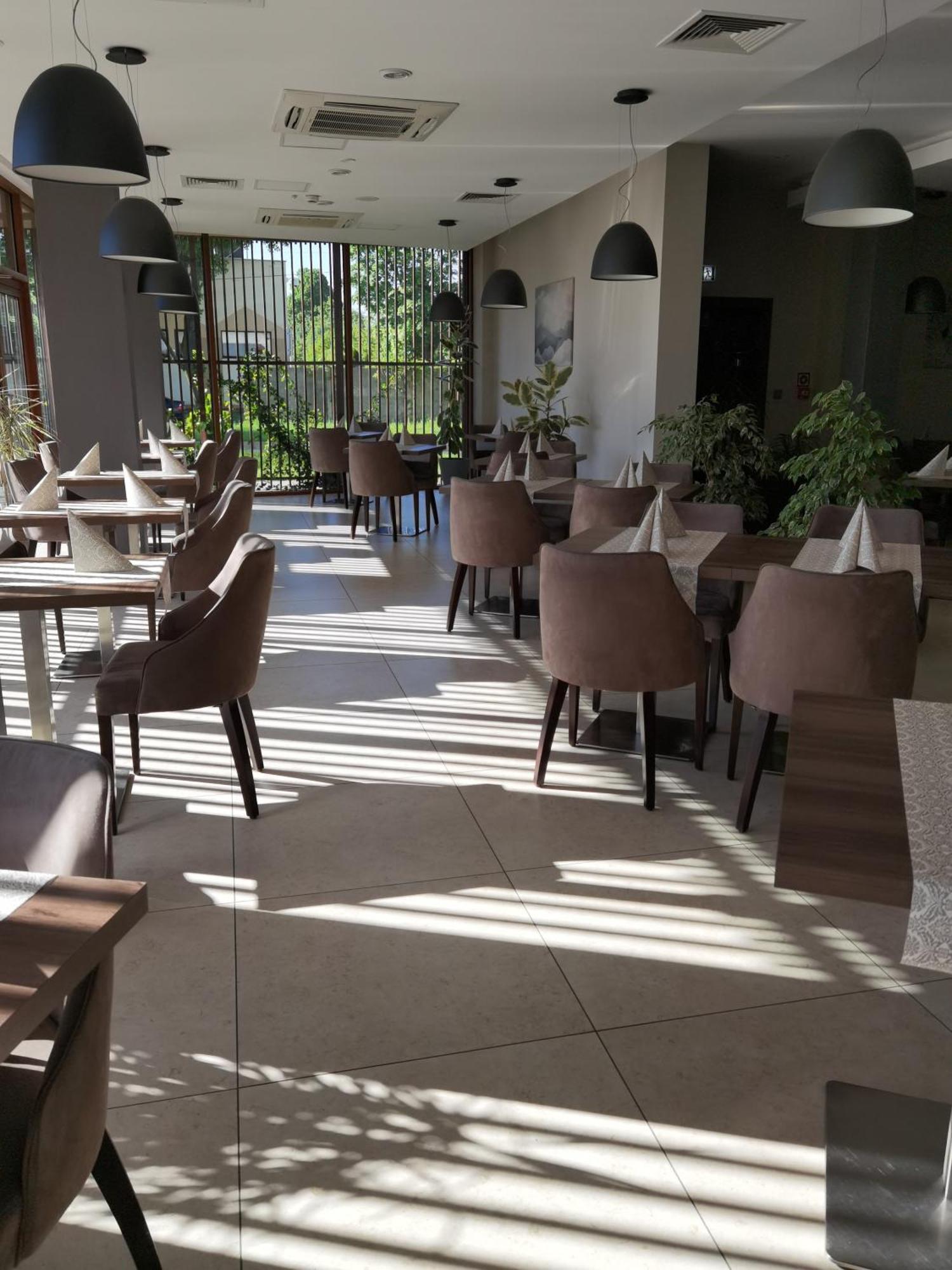 Hotel Olecki Oswiecim Ngoại thất bức ảnh