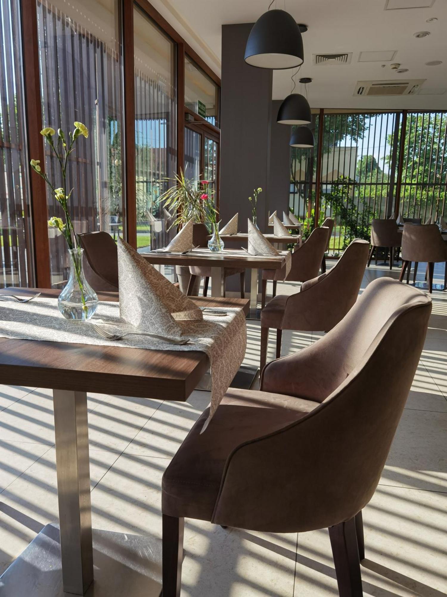 Hotel Olecki Oswiecim Ngoại thất bức ảnh