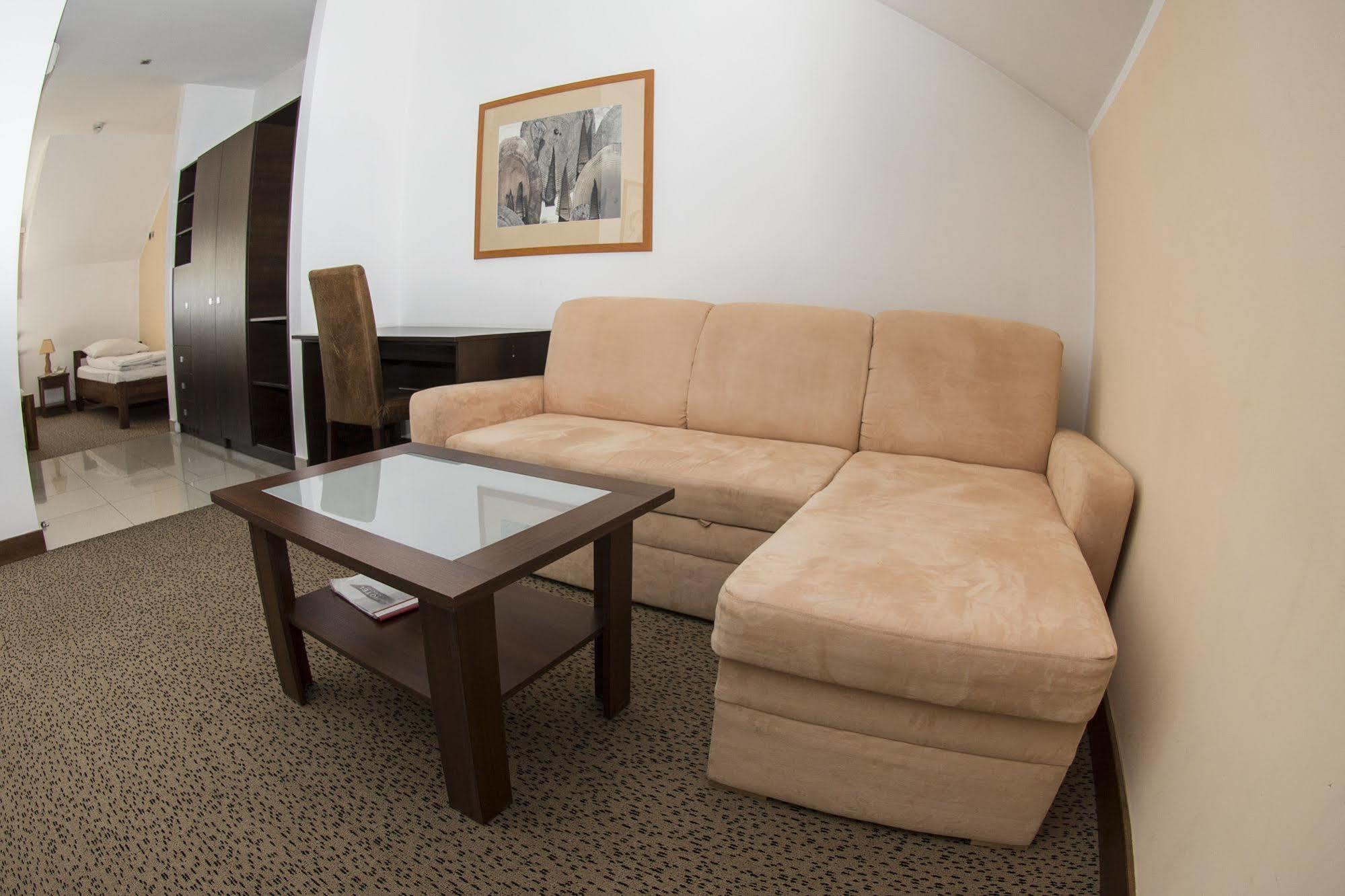 Hotel Olecki Oswiecim Ngoại thất bức ảnh