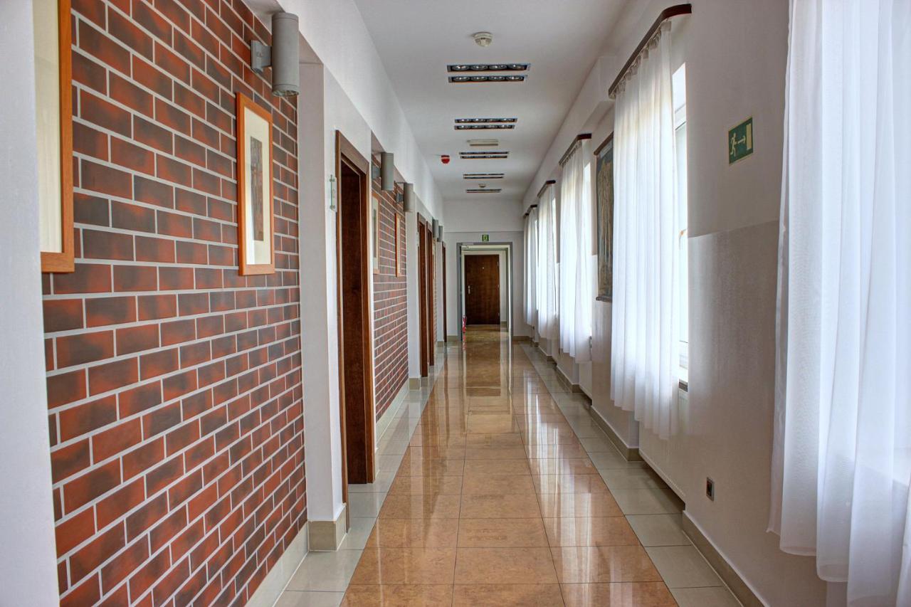Hotel Olecki Oswiecim Ngoại thất bức ảnh