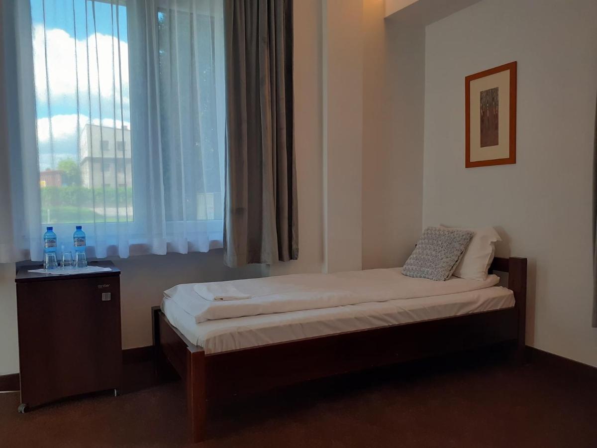 Hotel Olecki Oswiecim Ngoại thất bức ảnh