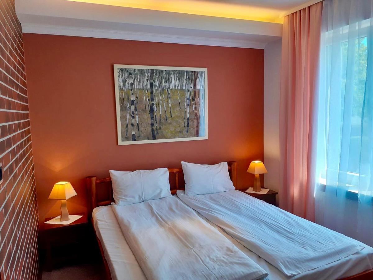 Hotel Olecki Oswiecim Ngoại thất bức ảnh